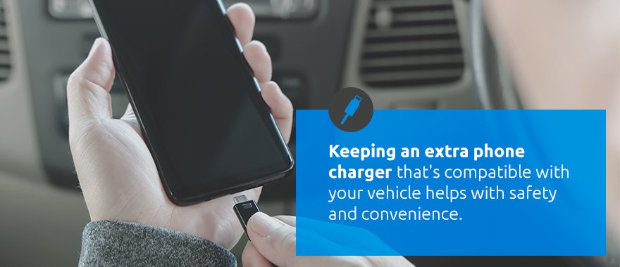 25 Things You Should Always Keep in Your Car